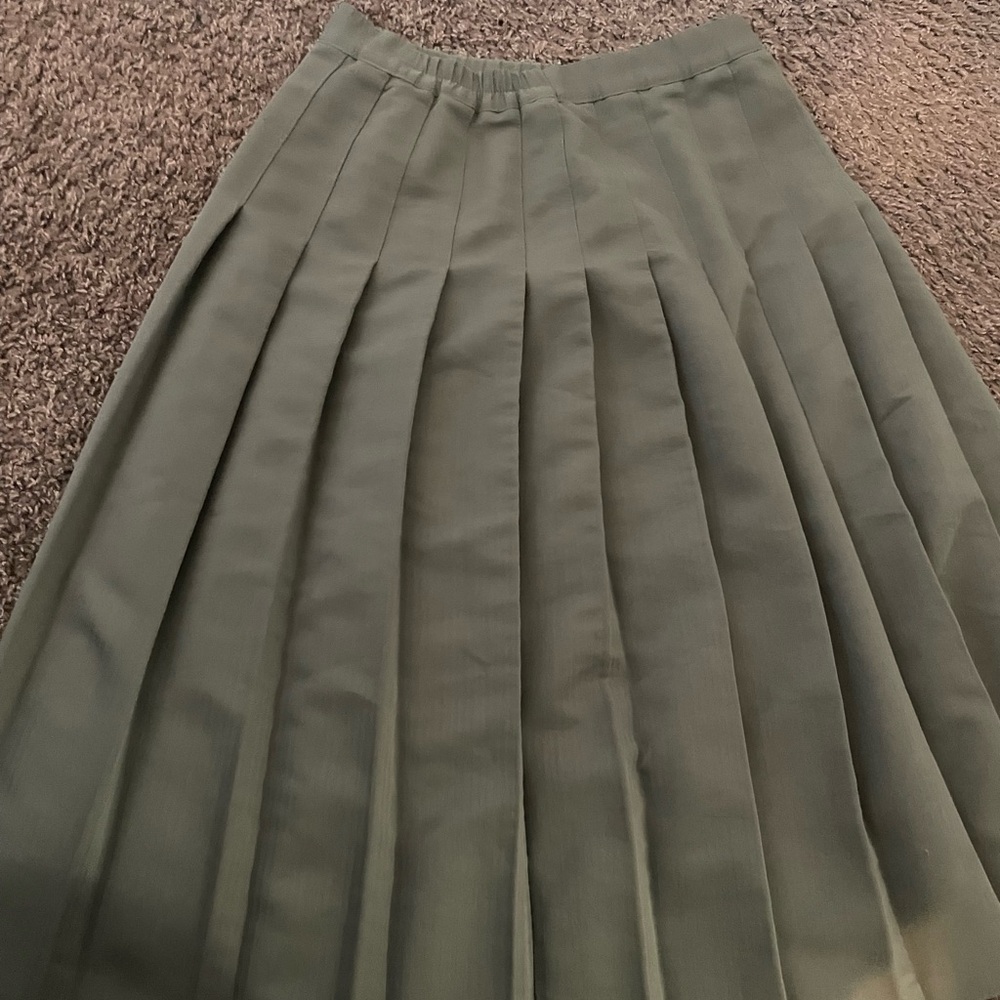 Vintage pleated school girl skirt
